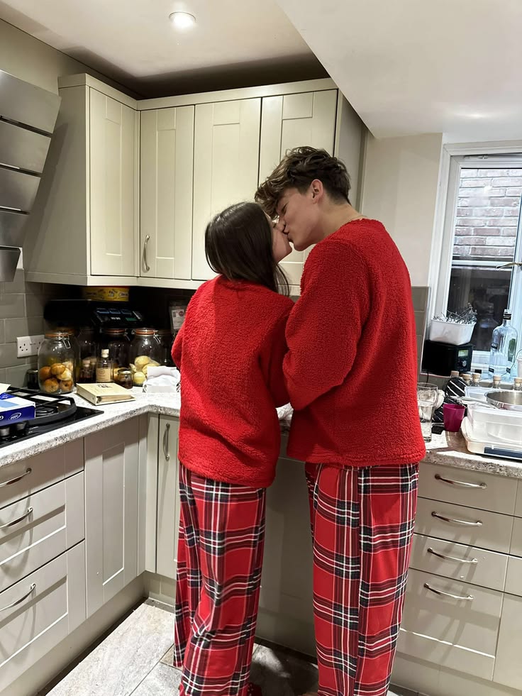 Christmas Gifts For Boyfriend That He’ll Actually Love (And Never Forget)